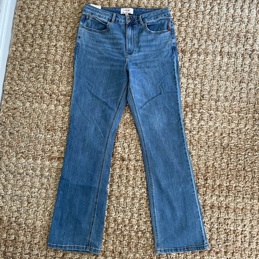 Wrangler High-Rise Bootcut Jeans NWT Size 10/30 Medium Wash